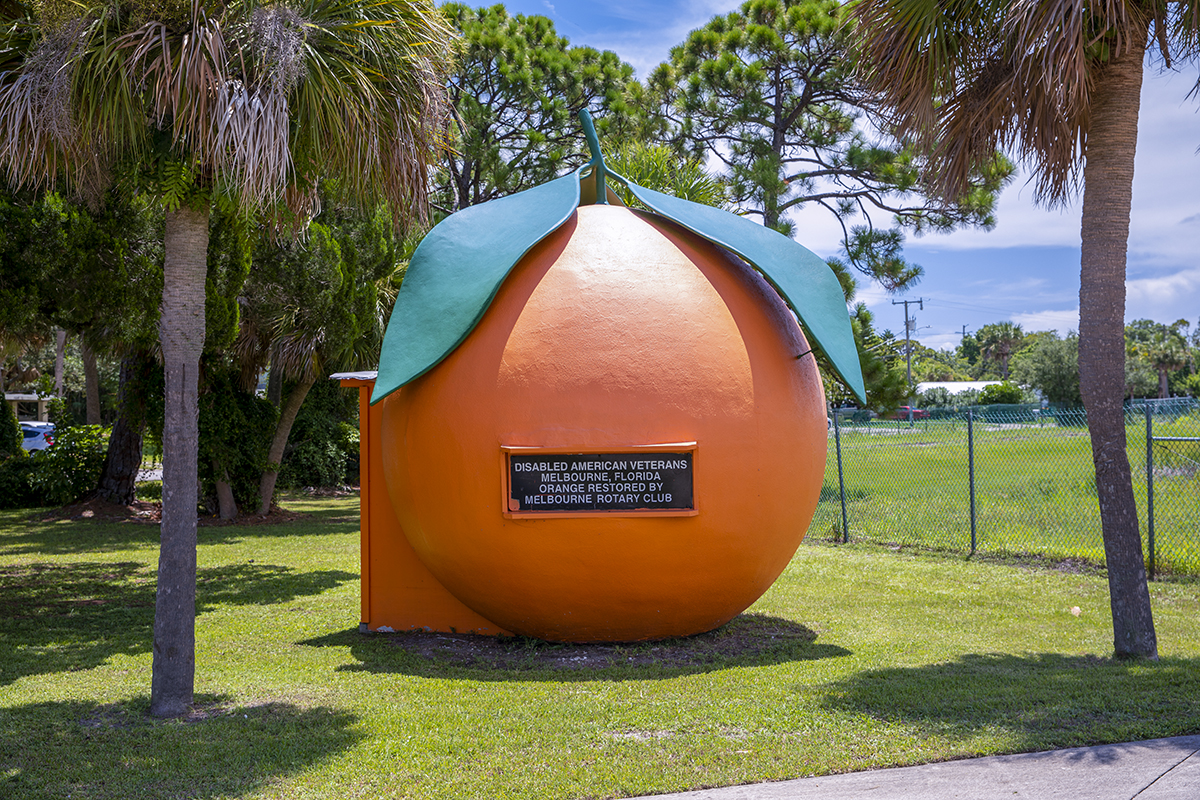 The Chamber of Commerce used the 16-foot cement citrus to dispense orange juice to visitors.