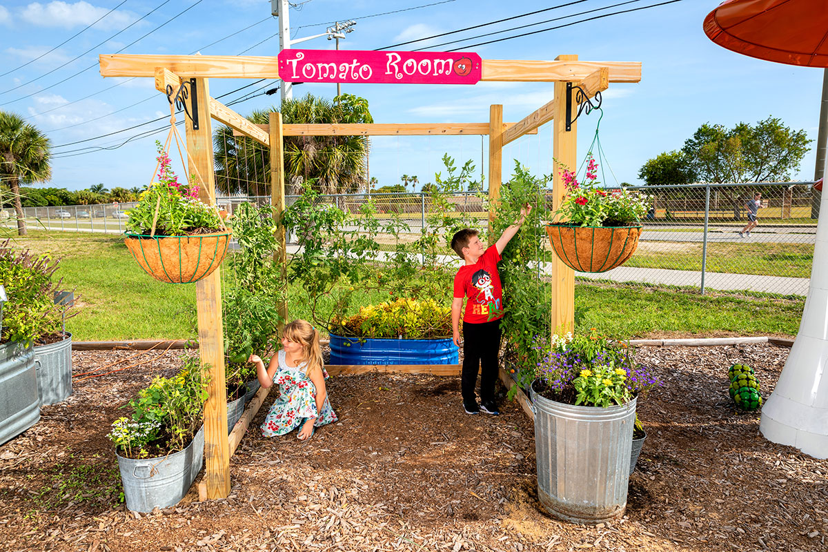 Gemini Elementary students love visiting the Tomato Room